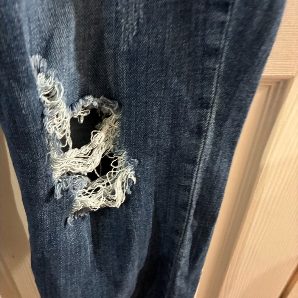 Judy Blue Women’s 16W Slim Fit Jeans - Picture 3 of 7
